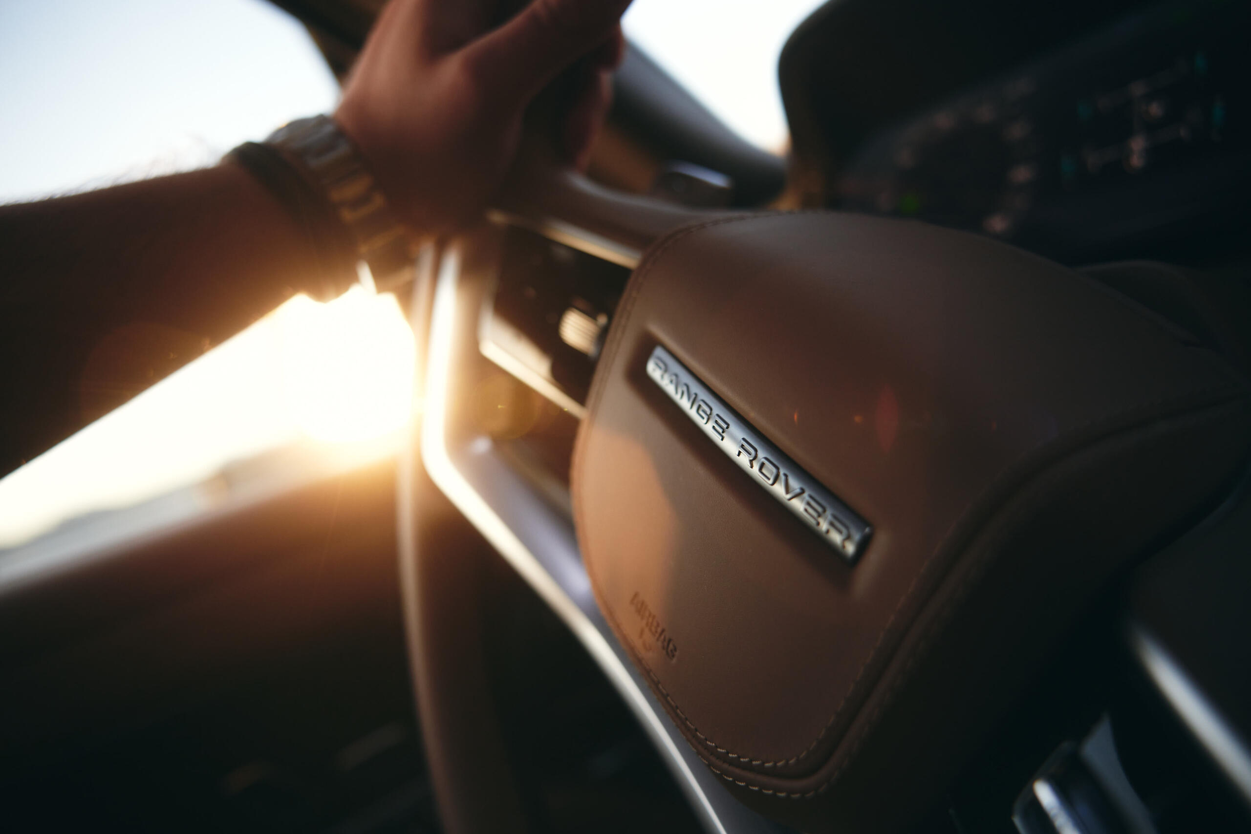 Maximilian Balazs Range Rover